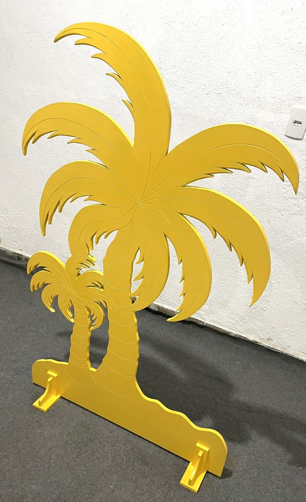 Coqueiro Baixo 145cm- Com Detalhes