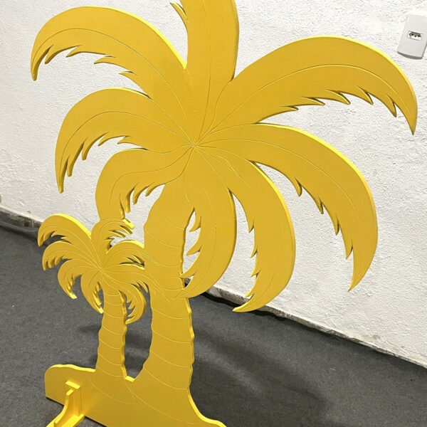 Coqueiro Baixo 145cm- Com Detalhes